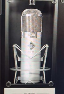 ปลั๊กอิน Mic Modeling เปลี่ยนไมค์ธรรมดาให้เป็น Sony C800G