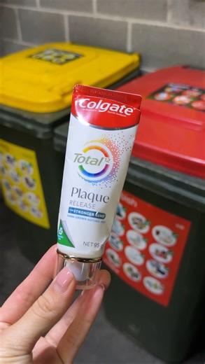 Are you recycling your toothpaste tubes and caps correctly? Many of Colgate’s tubes are now recyclable. Here's a guide to ensure you know exactly what steps to take. Together, let's take small steps to make a difference for our planet! ♻️💚 | Colgate Australia and New Zealand