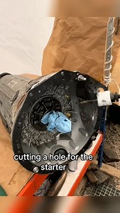 Cutting a hole for the starter. Swap 7G tronic sprinter 3.2cdi. Wycięcie otworu na rozrusznik w skrzynie 7G. Вырезка отверстия под стартер в коробке 7G tronic. #swapsprinter, #sprinterswap, #swap7g, #swap7gtronic, #gearboxswap, | AMG Parts Forum