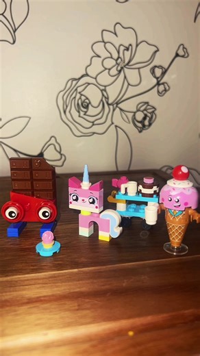 Review time!!! #lego #legomovie #legoset #legominifigures #legomania #legotiktoker #unikitty #review #legoreview