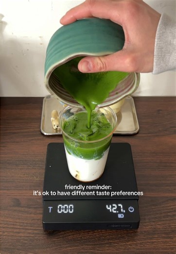 Firm believer in making matcha however you like it because what someone else may like you may not and that’s ok! for example, I’m not crazy about the salted maple matcha but LOVE agave. But doesn’t mean those who do love salted maple matchas are wrong for that. And if you love your matcha with 6g, do it! If you like 3g, do that! #matcha #matchalover #matchalatte #shogyokuen #matchatok