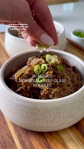 @kalejunkie 20-MINUTE MONGOLIAN BEEF GLASS NOODLES 🍜 As you know, lately I am obsessed with Korean style glass noodles! They are naturally gluten-free and unlike rice noodles which get clumpy after a few minutes, these noodles retain their shape and texture and soak up the sauce. I’m pairing the noodles with a healthier version of Mongolian Beef and omgeeee, this meal is a MUST for any night of the week!⁣ ⁣ Comment NOODLES and I will DM you the link to buy the special glass noodles! ⁣ ⁣ Makes 4
