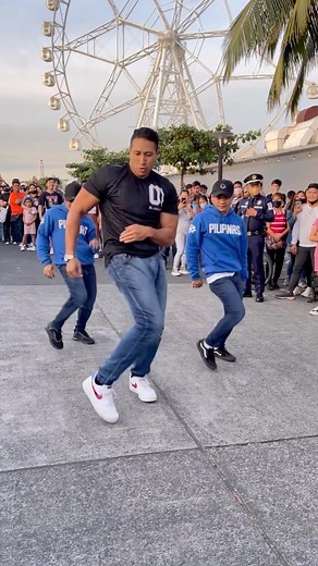 Wherever I go, Ting Ting Tang Tang is still the key, love you & thank you MOA peeps! #doyourting #tingting #bigboydance | Eric Eruption Tai