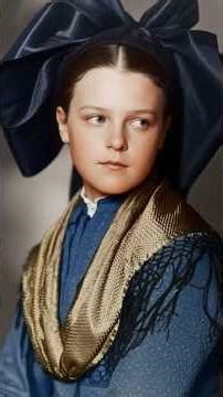 Early 1900s Traditional Clothing