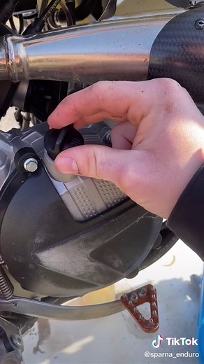 Tuto Vidange de Boîte pour Moto : Étapes Essentielles