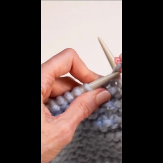 #KnittingTip – How to Pick Up a Dropped Stitch in Garter A few days ago, we looked at picking up dropped knit and purl stitches (missed it? Watch here: https://buff.ly/bP90rwB). Now let’s tackle the garter version! Since garter is made by knitting every row—knit, turn, knit, turn—it creates a fabric with alternating knit and purl ridges. That means when a stitch drops, some running threads will be in back, and some in front. Confusing? A little. Fixable? Absolutely! ✅ First, ID the last complete