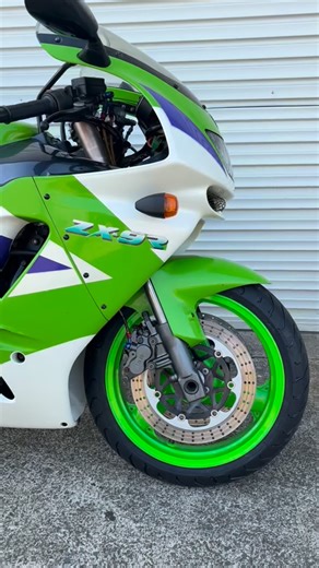Kawasaki ZX9R 1994 coming soon ! 😎 #kawasaki #zx9r #kawasakizx9r | Centrepoint Wholesale