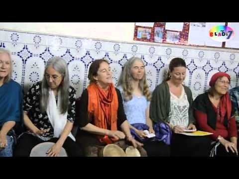 أغنية " إمي حنا "لمجموعة ازا وباحثين امريكيين بمقر منظمة تامينوت بتراست