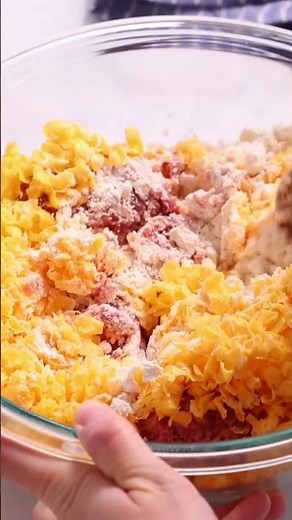 4 Ingredient Sausage Balls #gameday #appetizer #easyrecipe