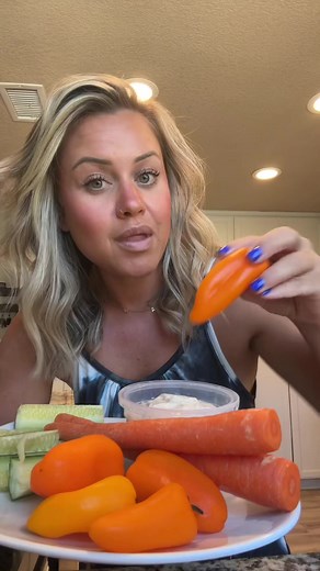 1.4M views · 5.9K reactions | Cottage cheese queso 10⧸10 recommend! Low calorie and high protein! #snackhack #snack #mukbang #macrofriendlymeals #cottagecheese #queso #asmnsounds #satisfyingvideos #satifying #satisfaction #fyp #reels #adsonreels #viral #reelsfb #OMG | Janelle Rohner | Facebook