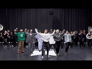 BTS Dancing to Bumpy ride (This cures my depression)