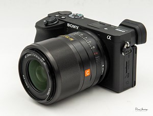 Sony Alpha Blog : Viltrox 33mm F1.4 STM
