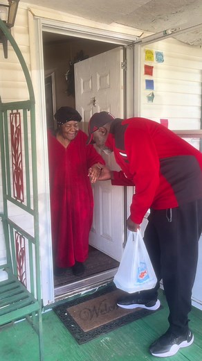 52 y/o son’s love for his 86 y/o mom 🥰🥰🥰🥰 Road Trip 💨💨 Drove All Night To See My Mom Cincinnati Ohio ➡️ Bellamy AL #Mommy #Momma #Mom #MomsDukes #RoadTrip #Love #Son Road Trip 💨💨 Drove All Night To See My Mom Cincinnati Ohio ➡️ Bellamy AL 🥰🥰🥰🥰🥰🥰 #Mommy #RoadTrip #Love #Son #Mom