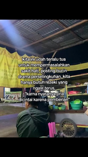 Exploring Nighttime Street Food and Friendship