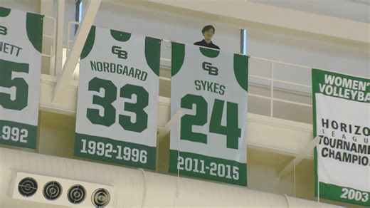 UW-Green Bay retires Keifer Sykes' No. 24 jersey