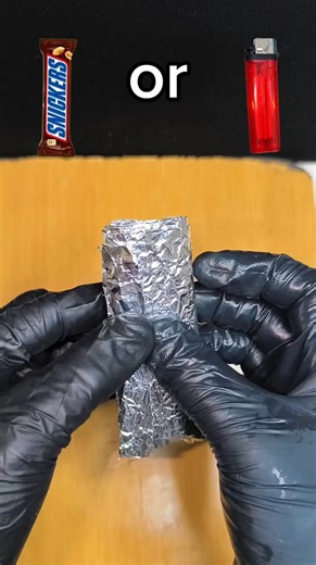 Guess what’s inside! Snickers or FAKE! ?#CanYouGuessThis #Viral #foryou | miusar