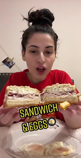 Delicious Cream Cheese Turkey Breast Sandwich and Egg Recipe
