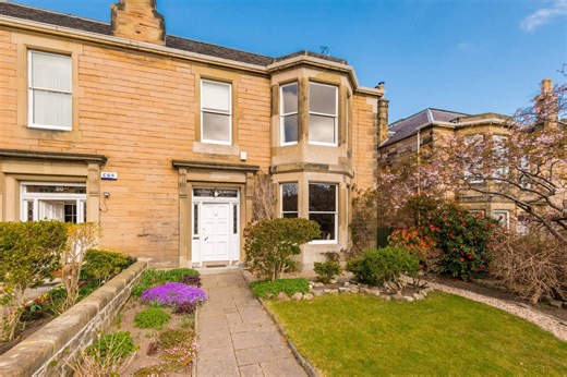 Edinburgh Evening News Morning Update 18 April, 2025