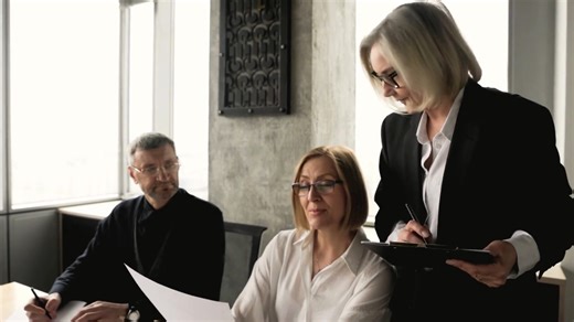 TranslationsInLondon on Instagram: "Clear communication drives successful meetings. With TranslationsInLondon, our expert interpreters support your business meetings with simultaneous, chuchotage, and consecutive interpreting. Every word matters."