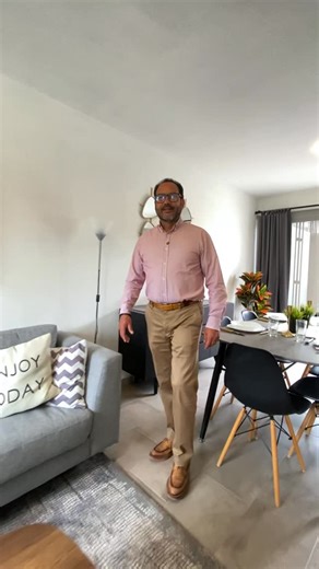 ¿Sabías que puedes unir tu crédito Infonavit con tu pareja, un amigo o un familiar y comprar una casa más grande? 🏡 Si cada uno tiene $700,000 de crédito, juntos pueden lograr $1,400,000… ¡y esta casa cuesta $1,460,000! Con un pequeño ahorro adicional, puede ser tuya. ¿Quieres saber cuánto te falta para tenerla? Mándame mensaje y te ayudo a calcularlo. #LocarnoResidencial #Querétaro #CréditosInfonavit #TuCasaPropia #ViveEnQuerétaro #CasaNueva #InversiónInteligente #HogarPropio | Residencial Loc