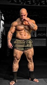 234K views · 117K reactions | MY DAILY ROUTINE #bodybuilding #boxing #training #muscle #kickboxing #workout #athlete #healthylifestyle #instagram #actor #stunt #fitnessaddict #karate | Brice Akuesson | Facebook