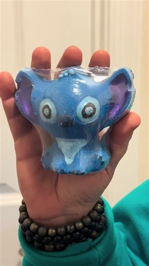 ✨ OHANA means bath time ✨ This Stitch bath bomb is bringing BIG blue bubbles, fun color, and island vibes straight to your tub 💙🫧 Cute. Fizzy. A total must-have. Available in-store & online 💕 📍 Williamsburg Premium Outlets 🛒 thepamperedbath.com #PamperedBath #StitchBathBomb #BathTok #SelfCareTok #OhanaVibes