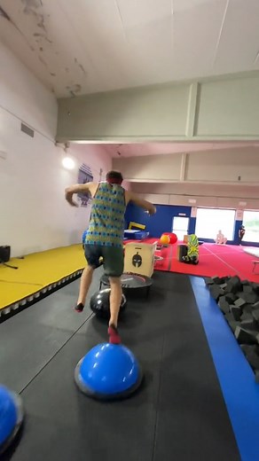 1.3M views · 5.1K reactions | #jump #blance #football #training #fitness #viralreel | Gabriel Franzetti | Facebook