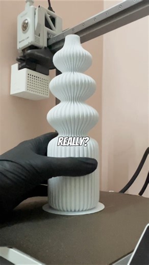 Nobody Believes This Nordic Vase Was 3D Printed — So We Filmed the Whole Thing