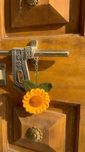 Sunflower keychain