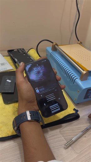 iTron on Instagram: "Professional display replacement services 📱 iPhone & Android 🛠 High-quality screens ⏳ Fast turnaround 📩 Contact @itron_care"