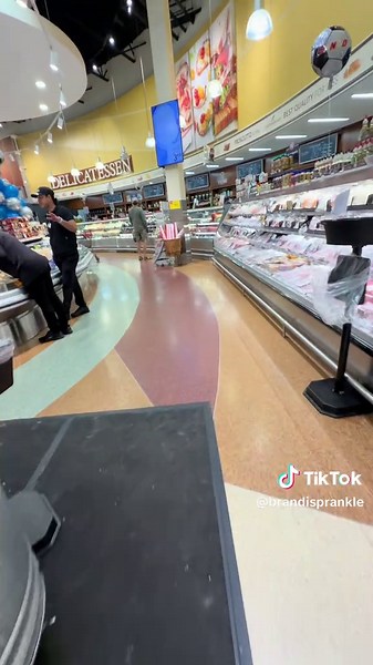 Exploring Pete's Fresh Market: The Best Chips, Salsa, and Guac