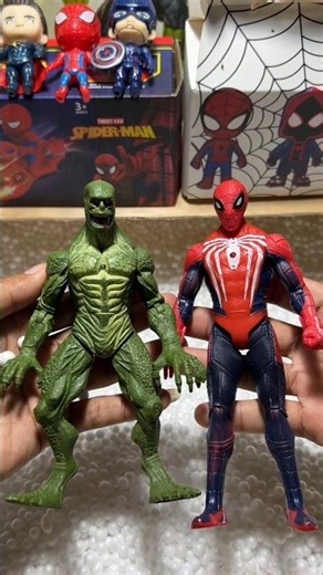 hunting toys Lizard vs Spider-Man