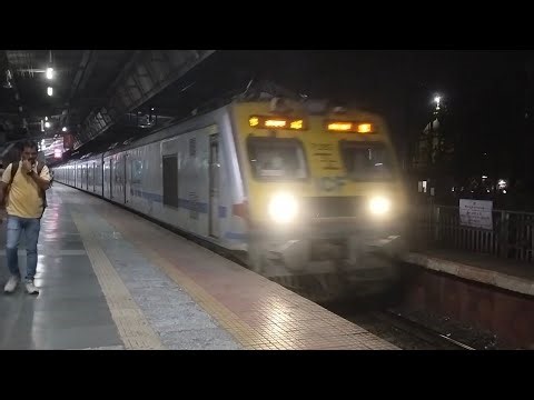 Indian railways station AC local train video | Mumbai local train video live in the railway station