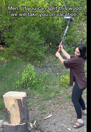Can women split a piece of wood in trade for a vacation?? #woodsplitting #women #menvswomen #lumberjack @Lidia @Kristina @nelly4ka @olia @David Dragomir @Peter Dragomir