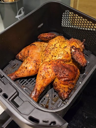 The Daily Unboxing (@thedailyunboxing)’s videos with original sound - Store Street Espresso