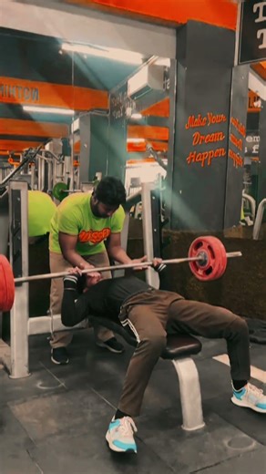 gym 💪 Bench press 70 kg on support position