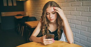 Normalização da magreza extrema vira tendência perigosa entre jovens nas redes sociais