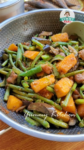 Pinakbet with Pork Belly | Yummy Kitchen