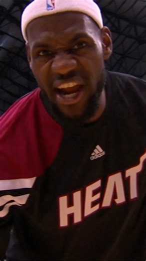 THE KING REIGNS OVER HIS 20th #NBAXmas! 👑 Listen in on LeBron's best mic'd up moments over his first 19 Christmas Day games! LeBron and the Lakers face the Rockets at 8:00pm/et on ABC & ESPN on 12/25! 📺🎄 | NBA