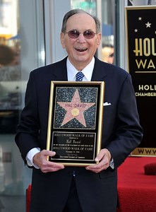 Compozitorul Hal David, laureat al premiului Oscar, a murit