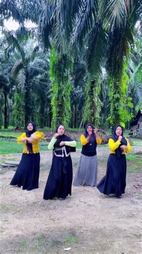 joget India #dance #bollywoodsongs #foryoupage