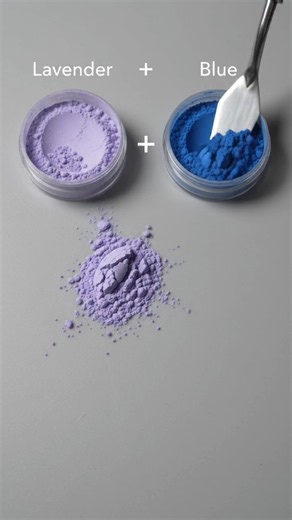Mixing Lavender and Blue to create the perfect Periwinkle #shorts #viral #pigments #colors #ytshorts