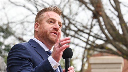 Incentive-laden coaching deal: Down in Alabama