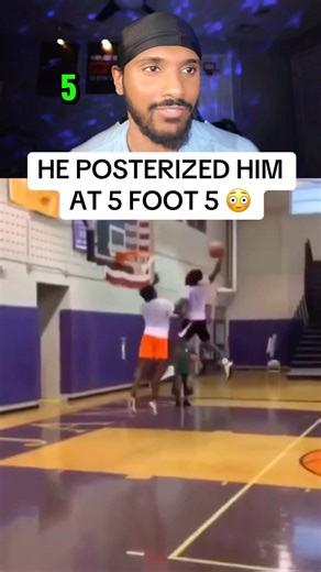 He posterized him at 5 foot 5 😳