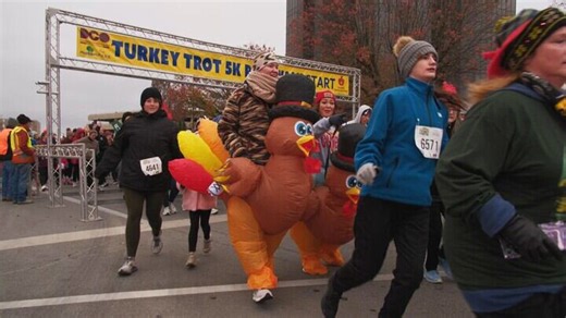 31st annual Turkey Trot kicks off Thanksgiving in Springfield