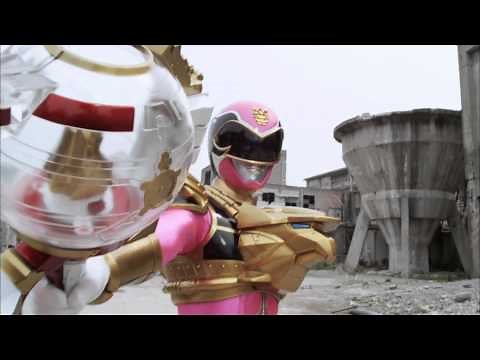 Power Rangers EXCLUSIVE: Megaforce Ultra Mode Activate!