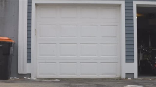 🎉🎉🎉 We’re so excited to announce that the @whalenforcongress iconic Vanana is back in action, and we’re ready to celebrate with a special collab beer to mark the occasion. On Friday, December 19, at 5pm we’ll be releasing our new Vananarama Kölsch on draft and in cans! Jeromie and his team will be in the taproom to meet and greet with all of you, and you’ll have the chance to learn more or donate to his campaign! | Hot Plate Brewing Co.