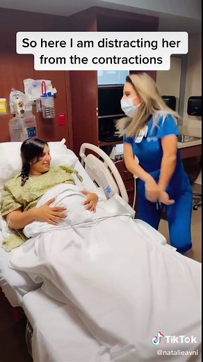 Share your funny/crazy labor stories with me! 🥰 #momsoftiktok #pregnant #obgyn #women #medicalhumor