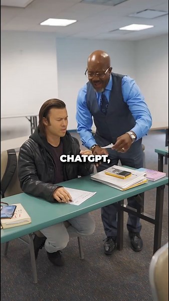 Fait gaffe ChapGPT c'est pas ton pote, jamais il va te couvrir 😂 #cours #conseil #etudes #ia #révisions #fac #etudiant #astuce #chatgpt
