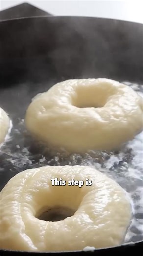 27K views · 175 reactions | Easy NO KNEAD Bagel Recipe | The Easiest Homemade NY Bagels #BagelRecipe #NoKnead #HomemadeBagels #EasyBaking #NewYorkBagels #BakingTips #Foodie #Yummy #QuickRecipes #BakingAtHome | Emma's Goodies | Facebook